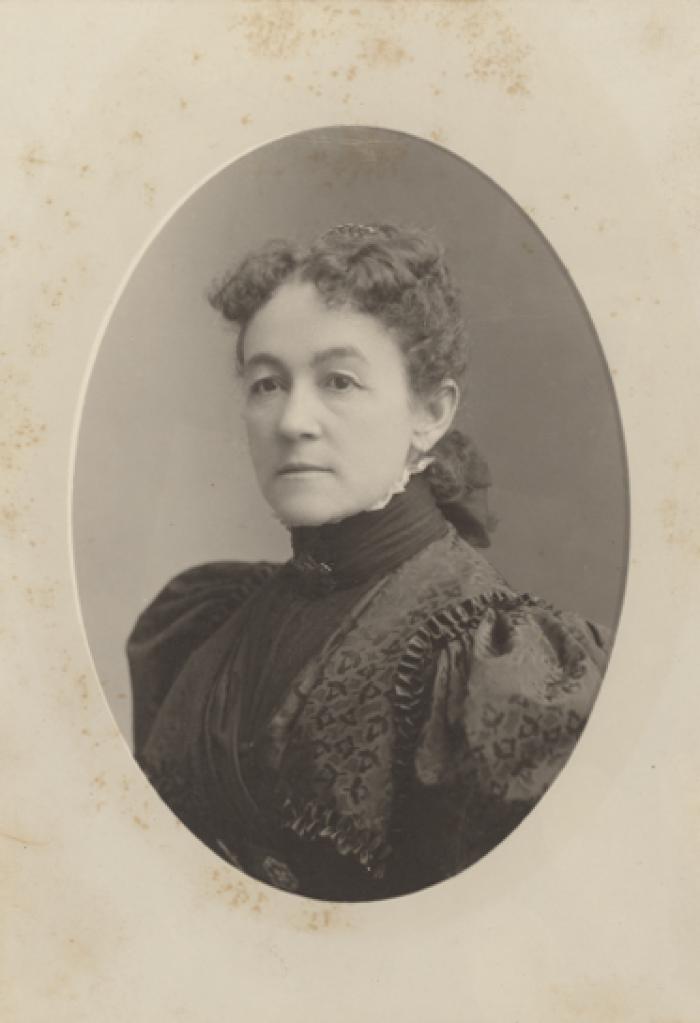 Julia Sackett