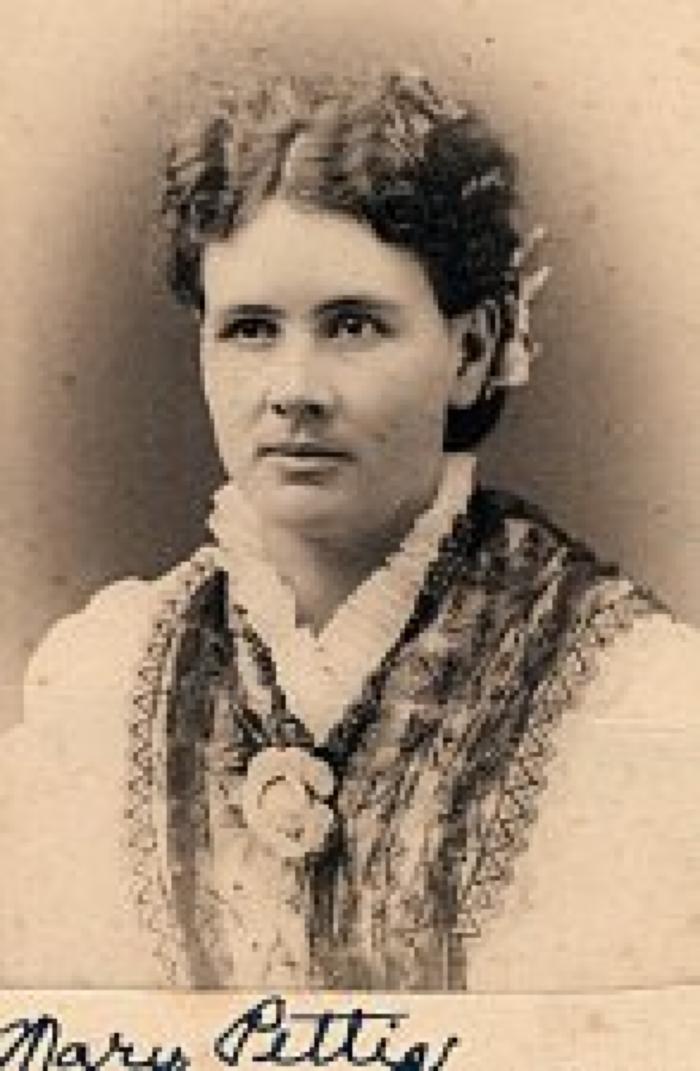 Mary Pettis
