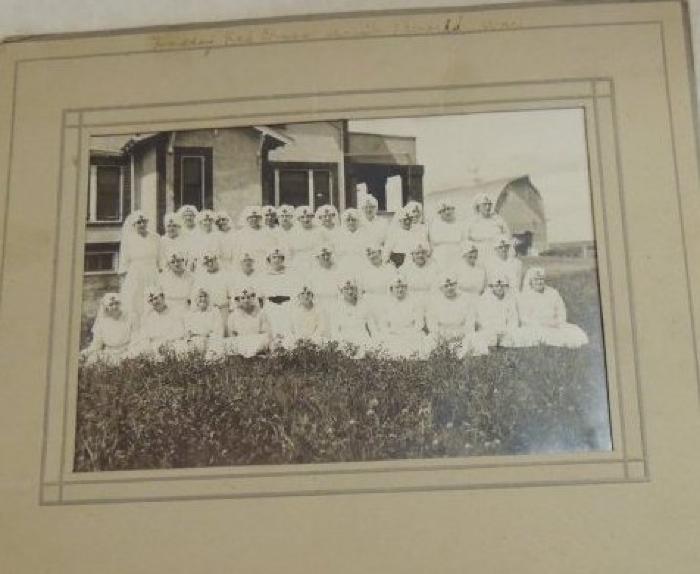 Photo: Hadley,nurses, 1918