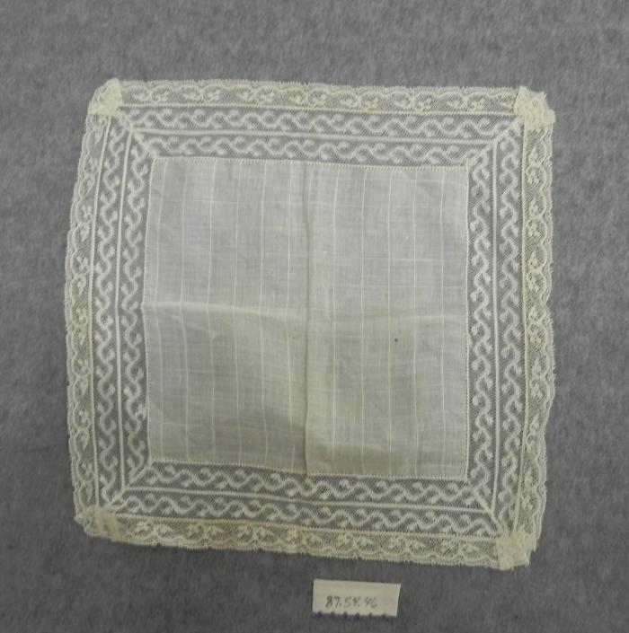 Handkerchief, lace
