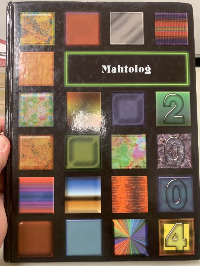 2004 yearbook for Mahtomedi Middle school