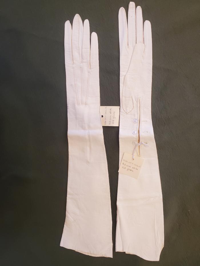 Mid-Arm White Kid Gloves, 1908