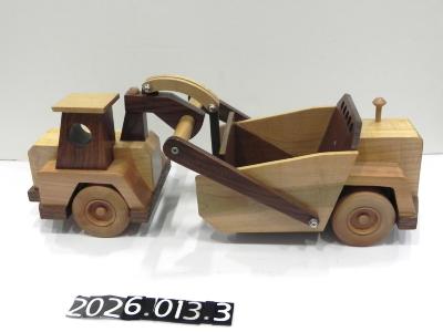 Toy, Earth scraper