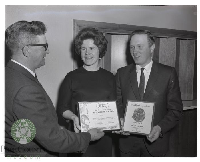 Bakkos receiving their awards