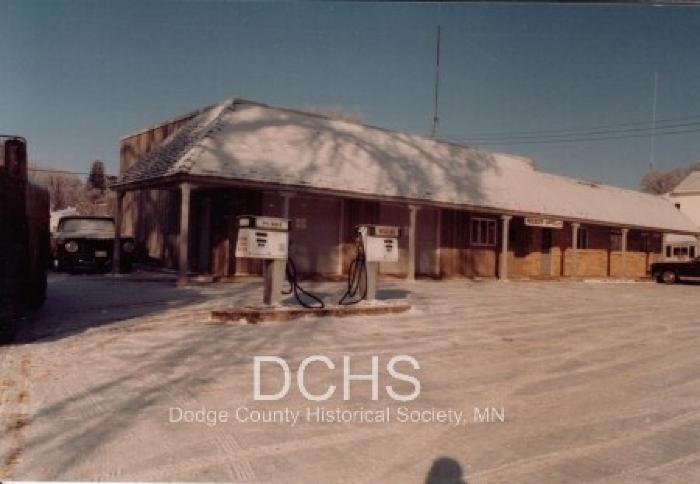 Color photograph of the Dodge County Sheriff's office 