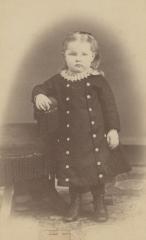 Hattie Bittner as a young girl