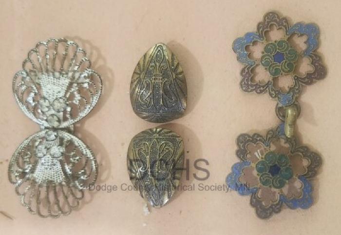 3 Cape Clasps 