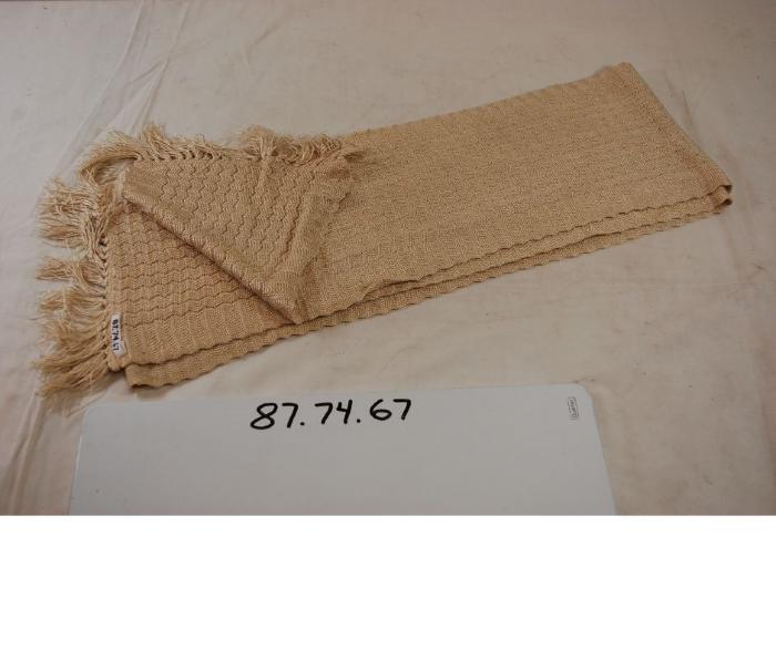 Ivory scarf with fringe