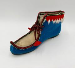 Boot: Folk Dress