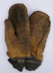 Mitten pair, Leather work