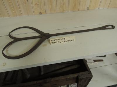 Wagon wheel caliphers