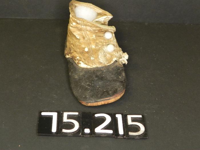 Shoe, single baby shoe