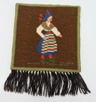Rättvik Folkdräkt Needlework with Fringe: Wall Hanging