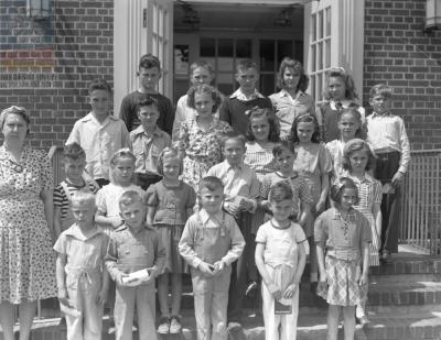 Fulda Rural School #45 Pupils Visit Here