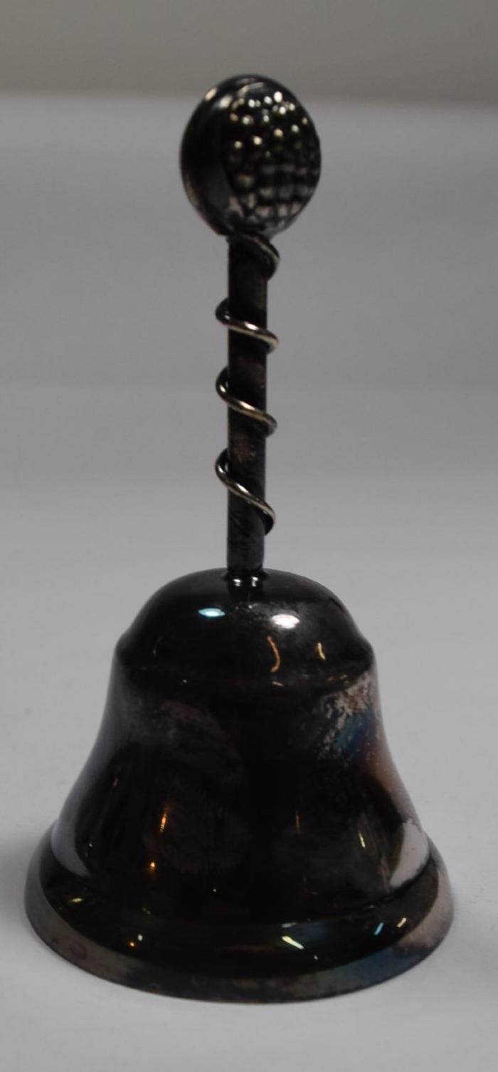 Bell, Dinner